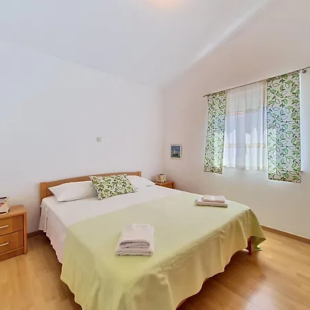 Apartamento Culic-2 By Interhome