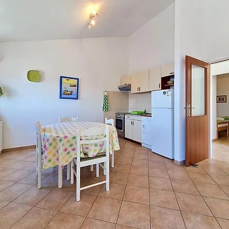 Culic-2 By Interhome Apartamento *